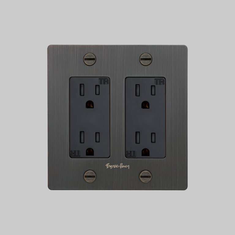 2. US_2G_Duplex_Outlet_Smoked_Bronze_Front